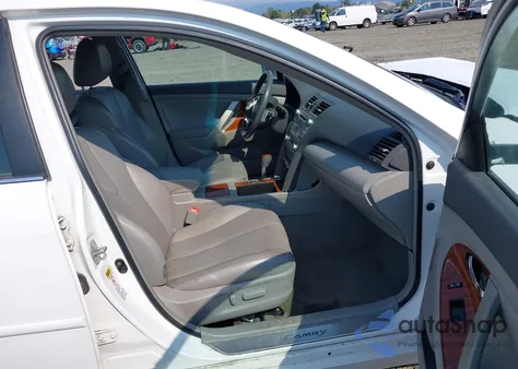 2009 Toyota Camry Xle V6 z USA, uszkodzony, nr VIN 4T1BK46K49U585458